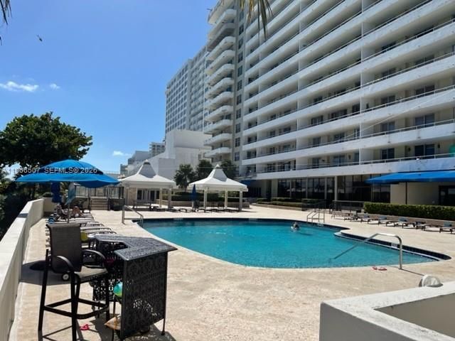 5555 Collins Ave 7Z, Miami Beach, FL 33140
