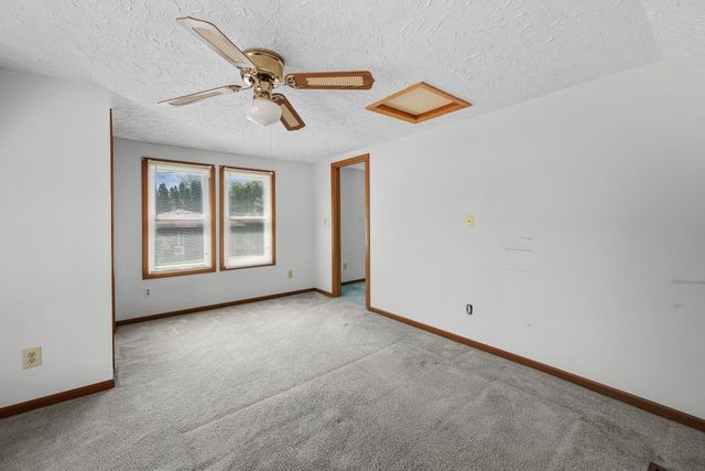 2421 34th Street, Moline, IL 61265