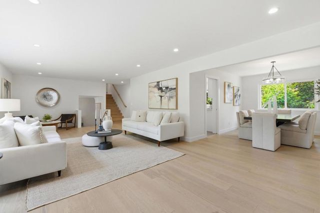 2740 Comstock Circle, Belmont, CA 94002