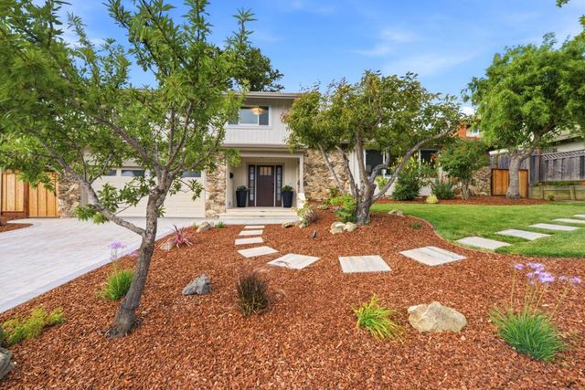 2740 Comstock Circle, Belmont, CA 94002