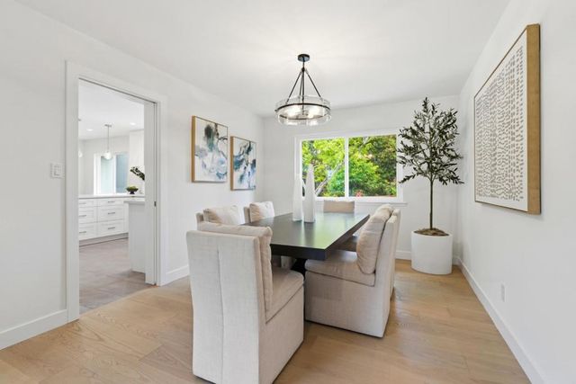 2740 Comstock Circle, Belmont, CA 94002