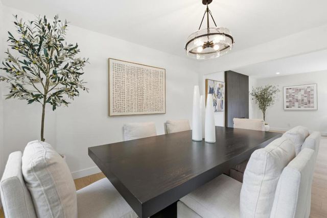 2740 Comstock Circle, Belmont, CA 94002