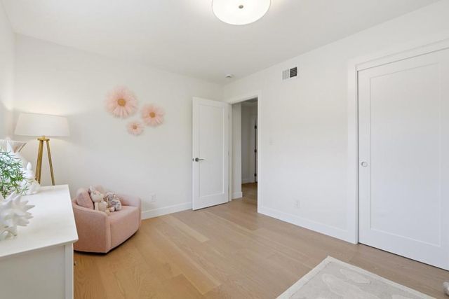 2740 Comstock Circle, Belmont, CA 94002
