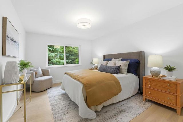 2740 Comstock Circle, Belmont, CA 94002