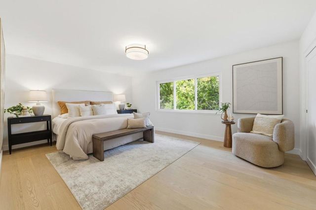 2740 Comstock Circle, Belmont, CA 94002