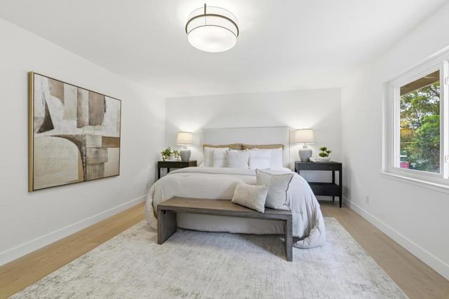 2740 Comstock Circle, Belmont, CA 94002