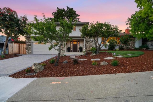 2740 Comstock Circle, Belmont, CA 94002