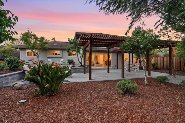 2740 Comstock Circle, Belmont, CA 94002