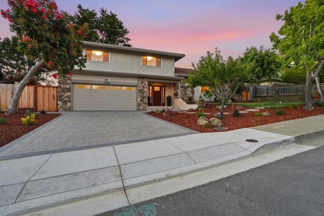 2740 Comstock Circle, Belmont, CA 94002