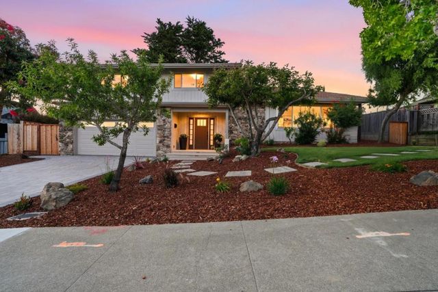 2740 Comstock Circle, Belmont, CA 94002