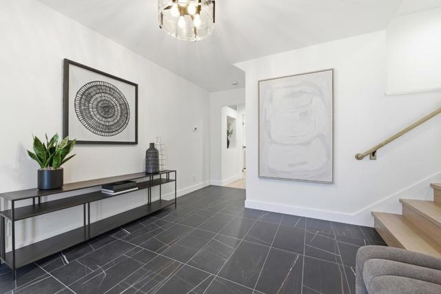 2740 Comstock Circle, Belmont, CA 94002