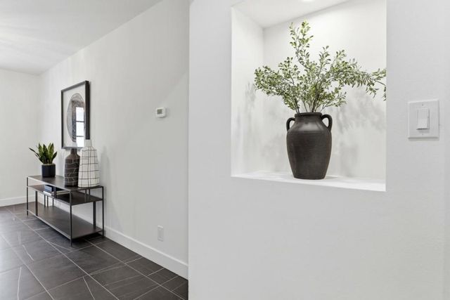 2740 Comstock Circle, Belmont, CA 94002