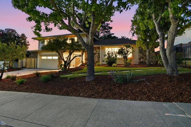 2740 Comstock Circle, Belmont, CA 94002