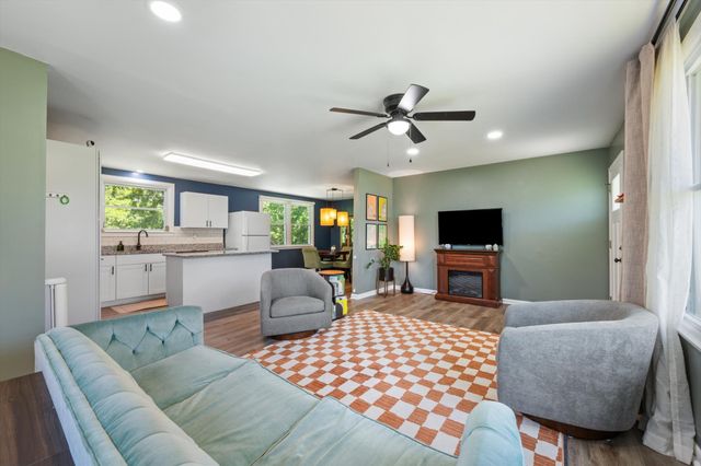 4848 Whittier Dr, Old Hickory, TN 37138