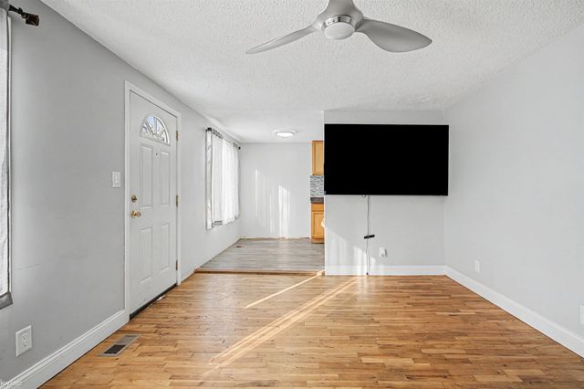 4452 Muriel Drive, Flint, MI 48506