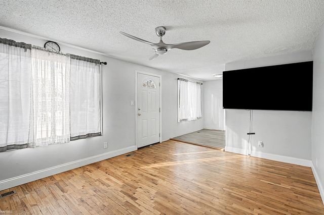 4452 Muriel Drive, Flint, MI 48506