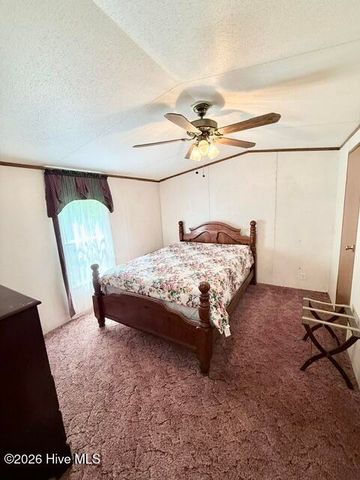 89 Dog Hollow Hollow, Robbinsville, NC 28771