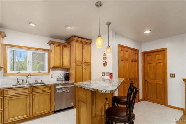 21 Huyck Avenue, Fairfield, NY 13406