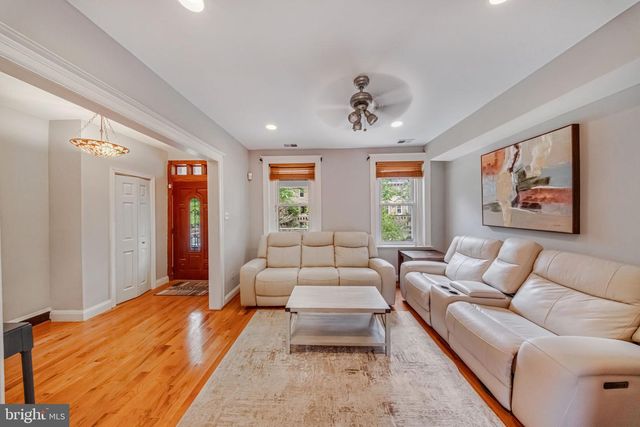 723 QUEBEC PL NW, Washington, DC 20010