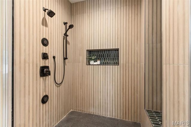 403 Rayburn Avenue, St Louis, MO 63127