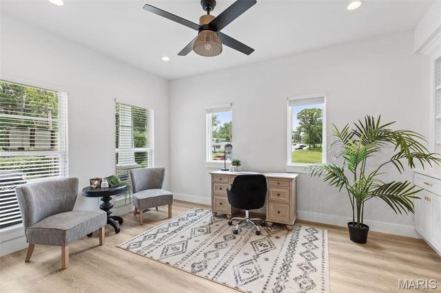 403 Rayburn Avenue, St Louis, MO 63127