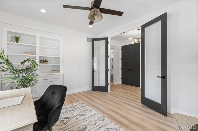 403 Rayburn Avenue, St Louis, MO 63127