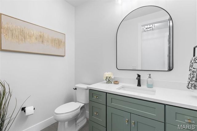 403 Rayburn Avenue, St Louis, MO 63127