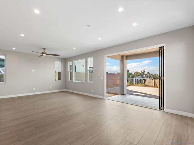 2954 Copley Ave, San Diego, CA 92116