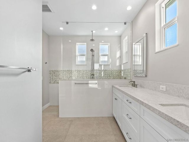 2954 Copley Ave, San Diego, CA 92116