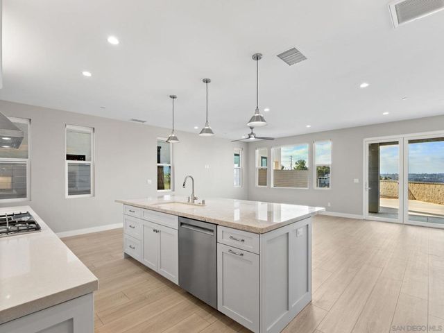 2954 Copley Ave, San Diego, CA 92116