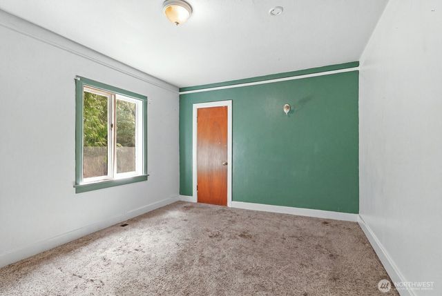 2714 204th Street SW, Lynnwood, WA 98036