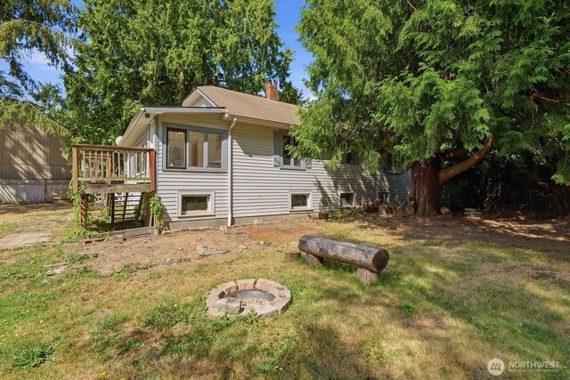 2714 204th Street SW, Lynnwood, WA 98036
