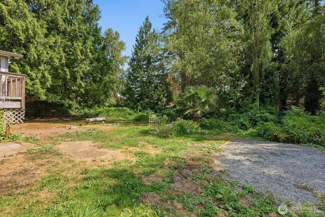 2714 204th Street SW, Lynnwood, WA 98036