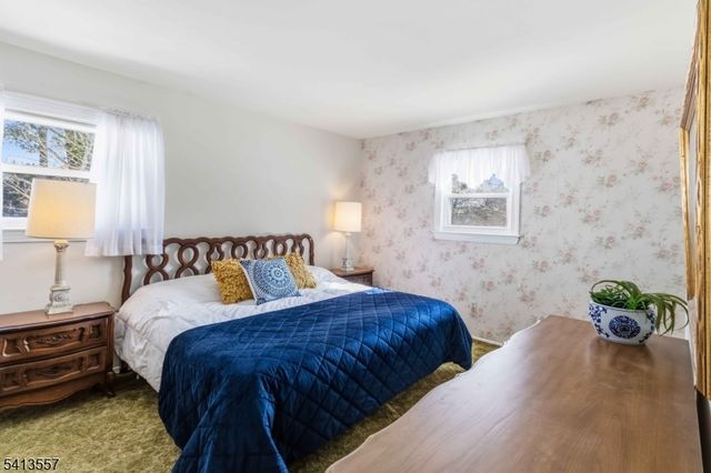 31 Saint Marys Dr, Roxbury Twp., NJ 07876