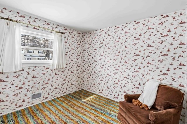 31 Saint Marys Dr, Roxbury Twp., NJ 07876