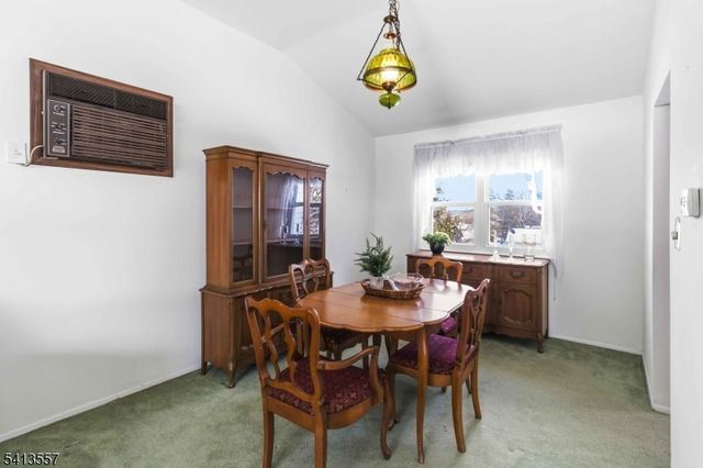 31 Saint Marys Dr, Roxbury Twp., NJ 07876