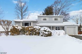 31 Saint Marys Dr, Roxbury Twp., NJ 07876