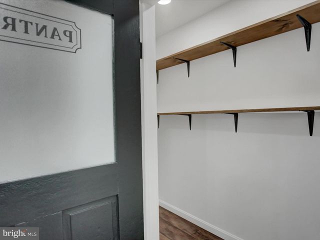 16 E MAIN ST, Newburg, PA 17240