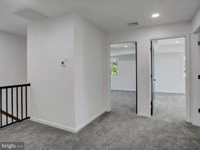 16 E MAIN ST, Newburg, PA 17240