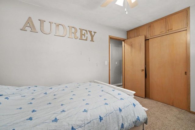 18 Brakefield Drive, Janesville, WI 53546