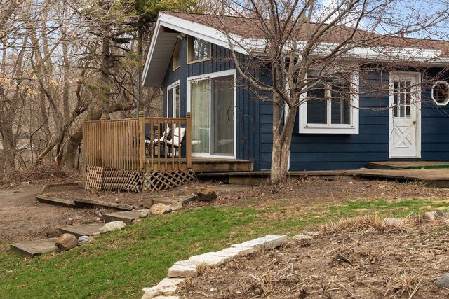 18 Brakefield Drive, Janesville, WI 53546