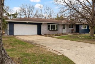 18 Brakefield Drive, Janesville, WI 53546