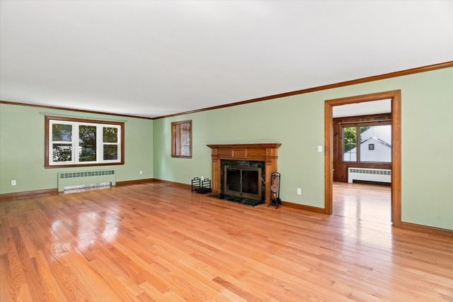 35 Swift Rd, Framingham, MA 01702