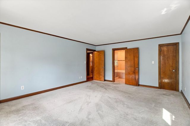 35 Swift Rd, Framingham, MA 01702