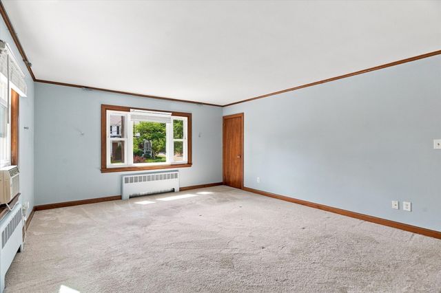 35 Swift Rd, Framingham, MA 01702