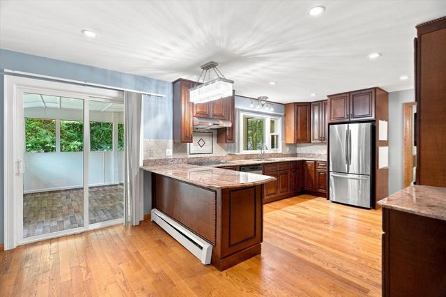 35 Swift Rd, Framingham, MA 01702