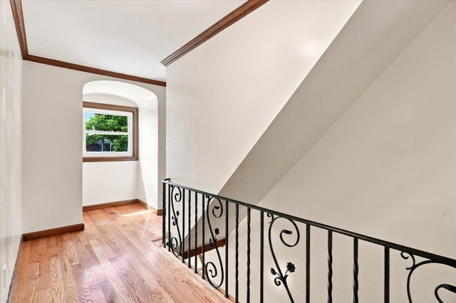 35 Swift Rd, Framingham, MA 01702
