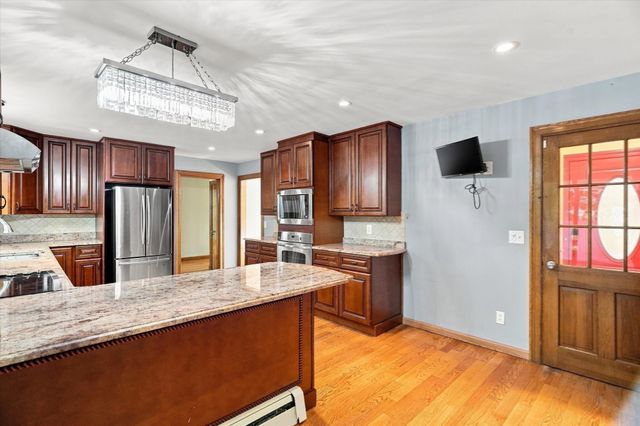 35 Swift Rd, Framingham, MA 01702