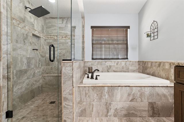 30768 PRESTWICK AVENUE, Sorrento, FL 32776