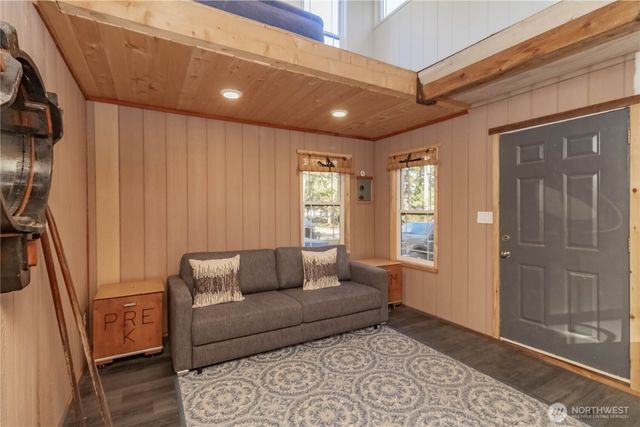 826 E Herron Blvd NW, Lakebay, WA 98349